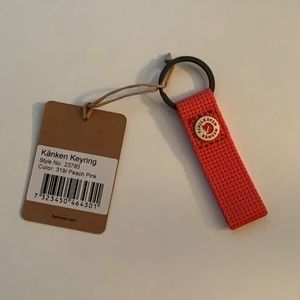 NWT Fjallraven Kanken Keyring Peach Pink